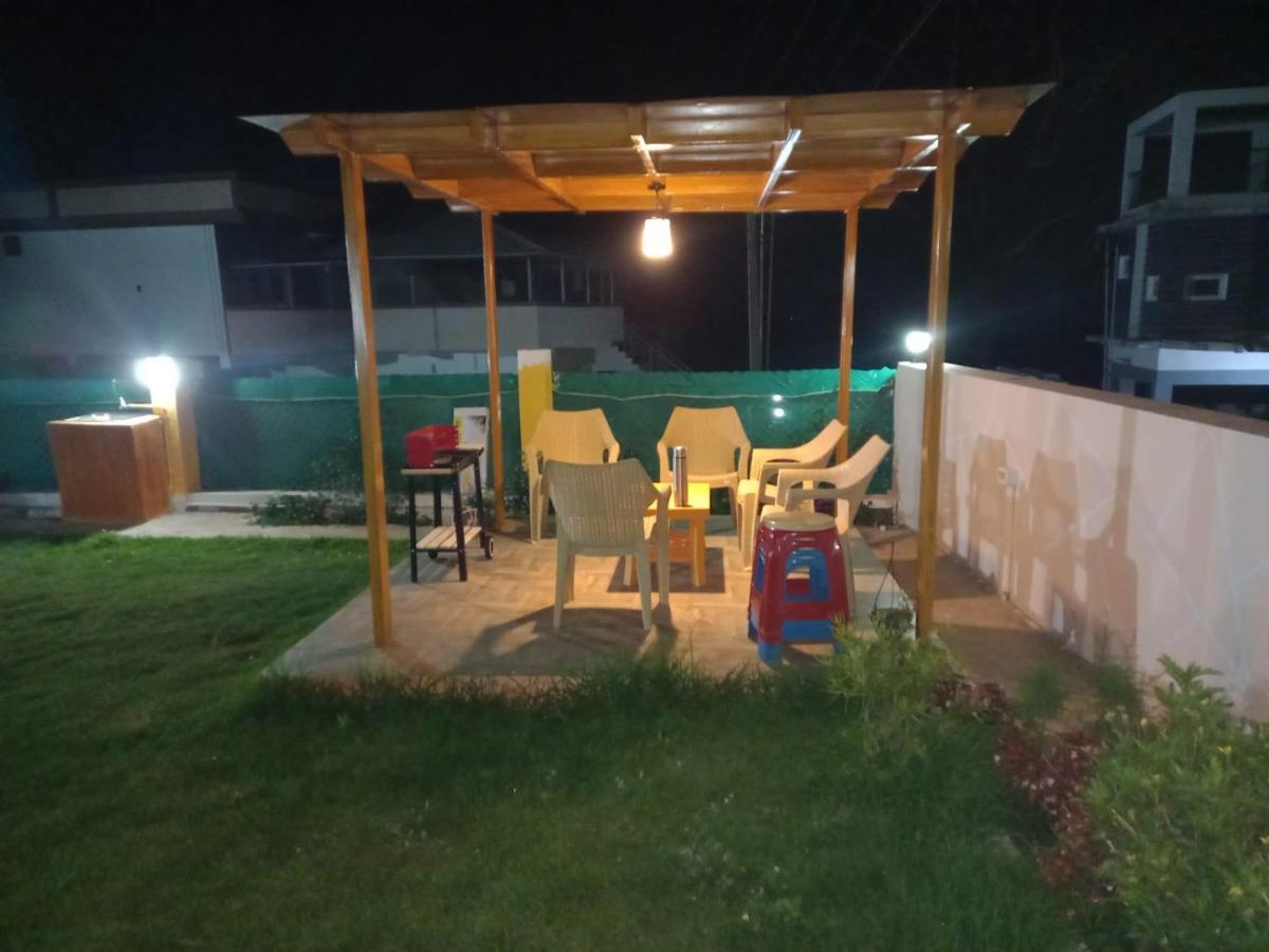 Rose Garden Enclave For Families & Executives Bed & Breakfast Udagamandalam Exterior photo