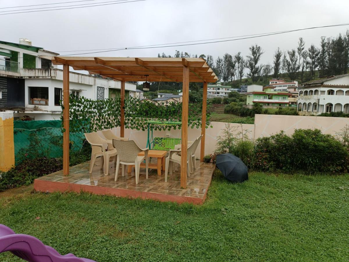 Rose Garden Enclave For Families & Executives Bed & Breakfast Udagamandalam Exterior photo
