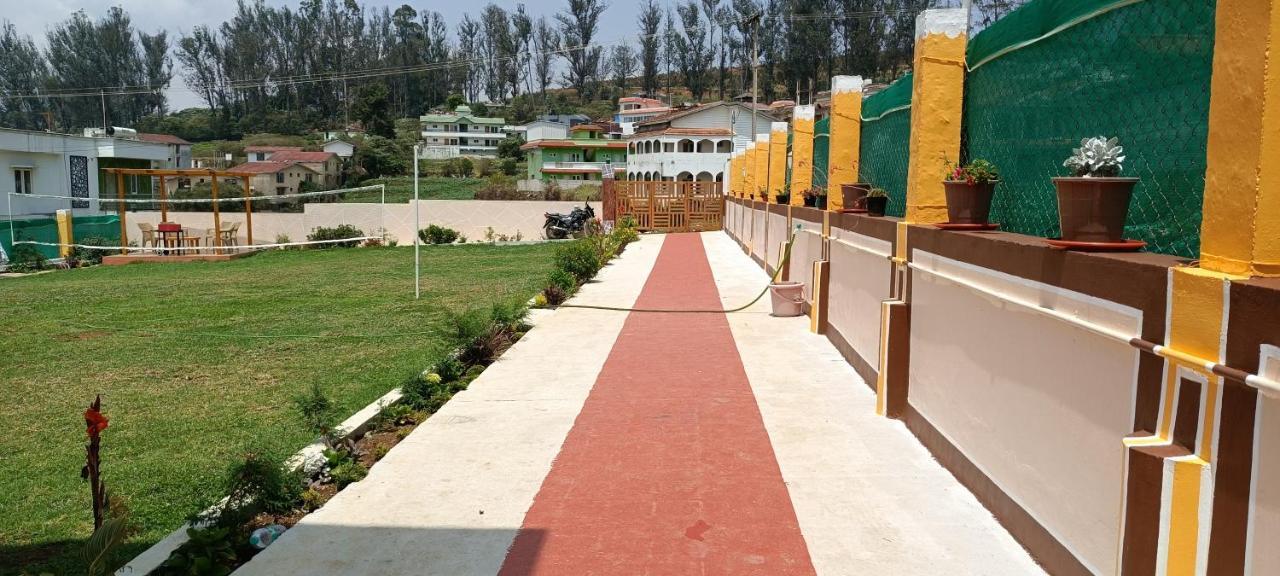 Rose Garden Enclave For Families & Executives Bed & Breakfast Udagamandalam Exterior photo