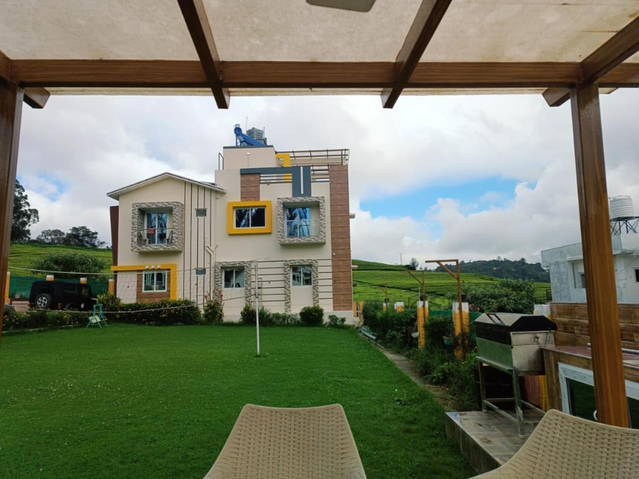 Rose Garden Enclave For Families & Executives Bed & Breakfast Udagamandalam Exterior photo