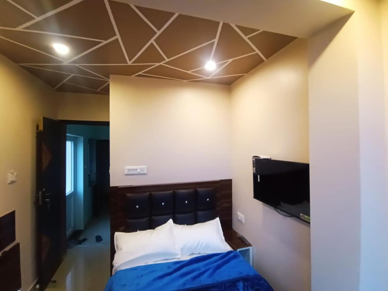 Rose Garden Enclave For Families & Executives Bed & Breakfast Udagamandalam Exterior photo