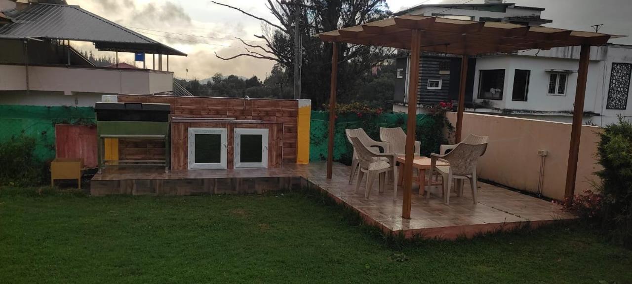 Rose Garden Enclave For Families & Executives Bed & Breakfast Udagamandalam Exterior photo