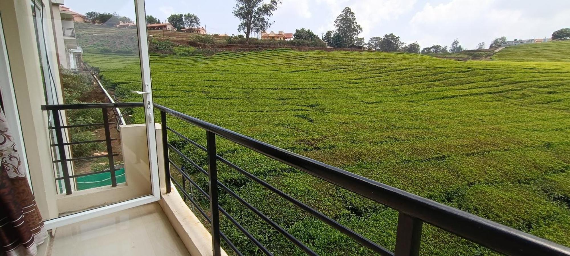 Rose Garden Enclave For Families & Executives Bed & Breakfast Udagamandalam Exterior photo